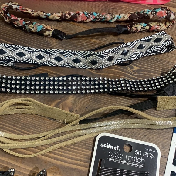 *SOLD* Hair Bundle - Picture 4 of 4